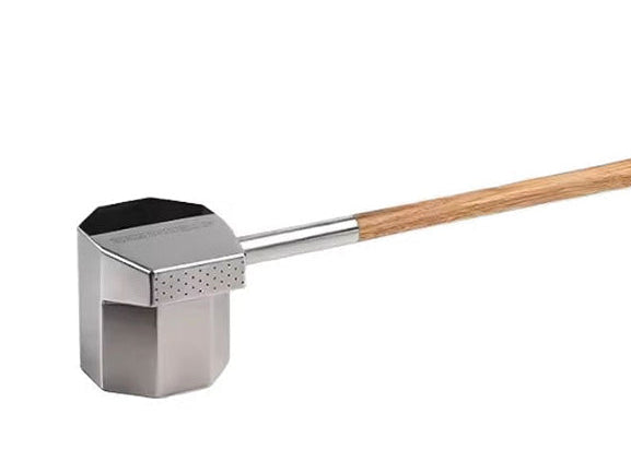 bastuskopa i trä och rostfritt stål