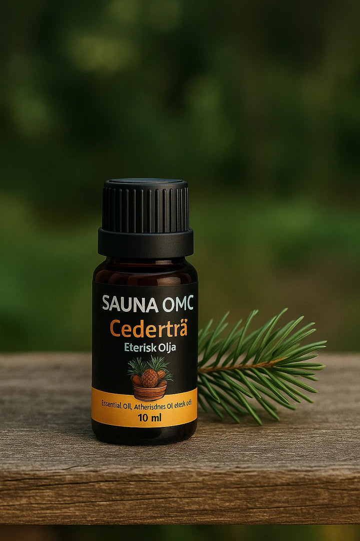 Bastuolja Cederträ - eterisk olja från Sauna OMC i glasflaska, naturlig trädoft för bastubad
