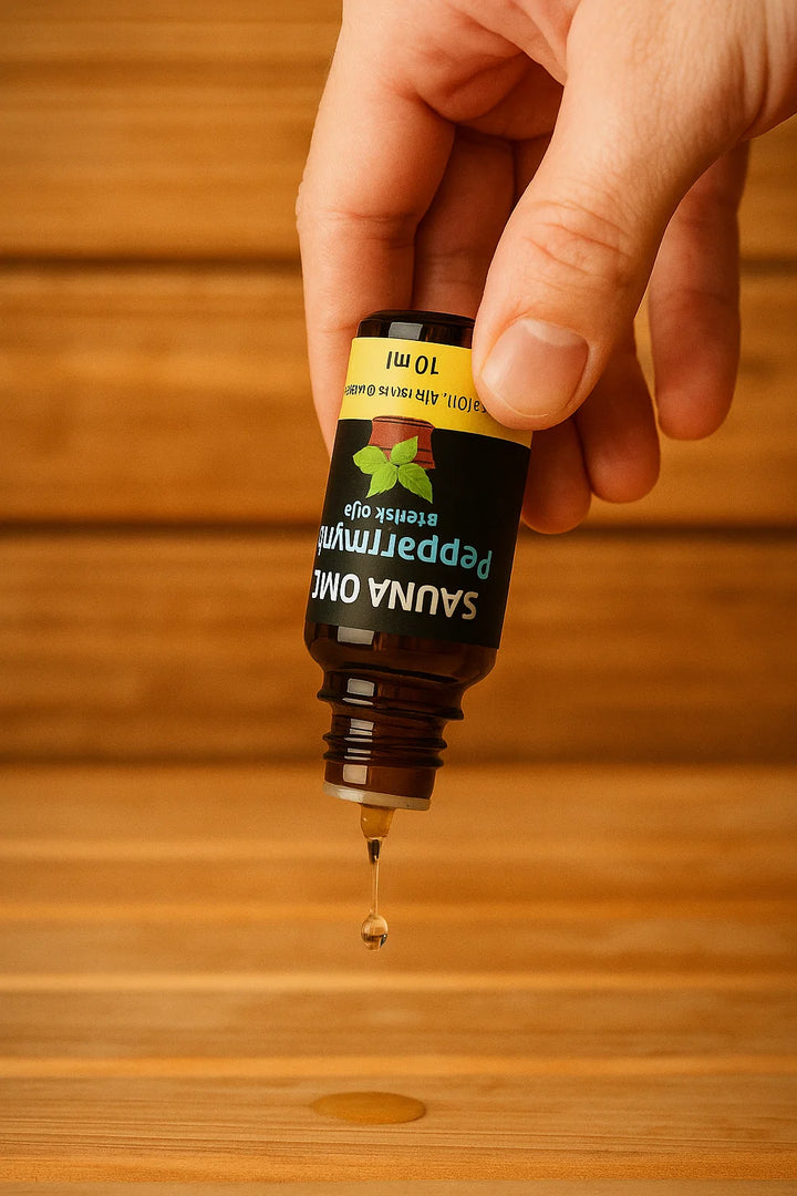 Bastuolja Pepparmynta 10 ml, eterisk olja från Sauna OMC som droppas för uppfriskande bastu och aromaterapi.